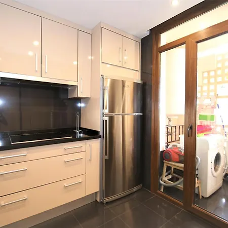 East Daisy Apartment *