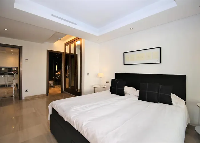 East Daisy * Estepona